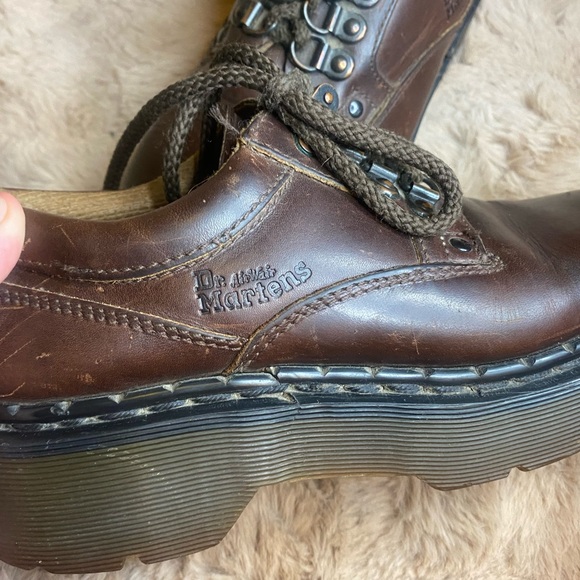 Dr. Martens Air Walk shoes - size 6 - Picture 2 of 4